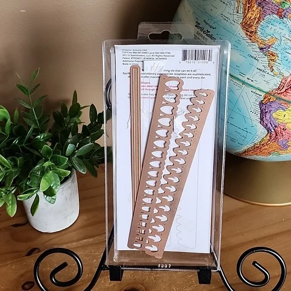 Spellbinders Shapeabilities Die Cut Set - Picture 4 of 5